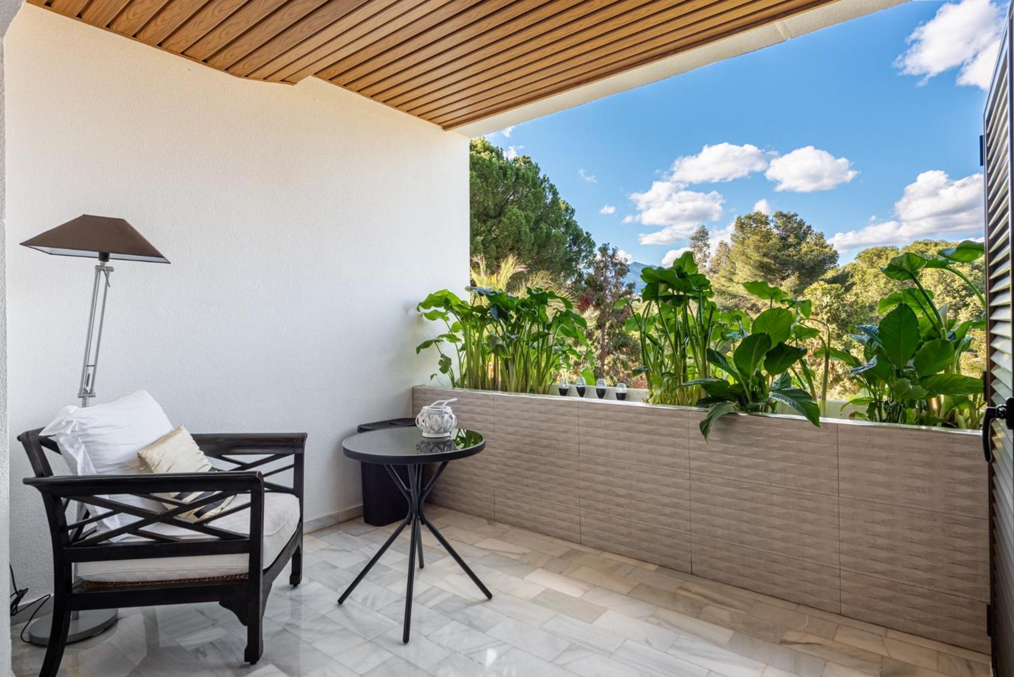 Luxurious In 5-star Del Golf Marbella