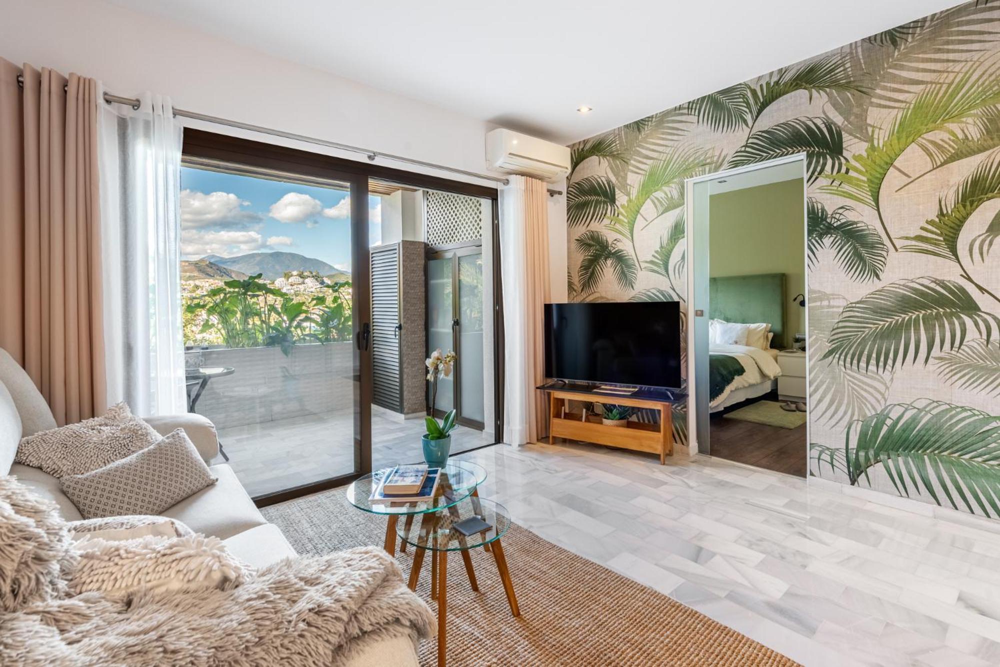 Luxurious In 5-star Del Golf Apartment Marbella